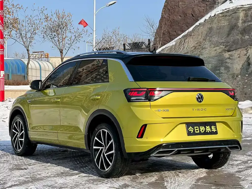 Volkswagen T-Roc 2023 из CN, фото 2
