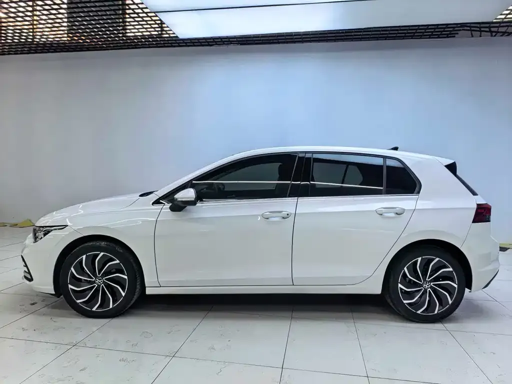 Volkswagen Golf 2021 из CN, фото 10