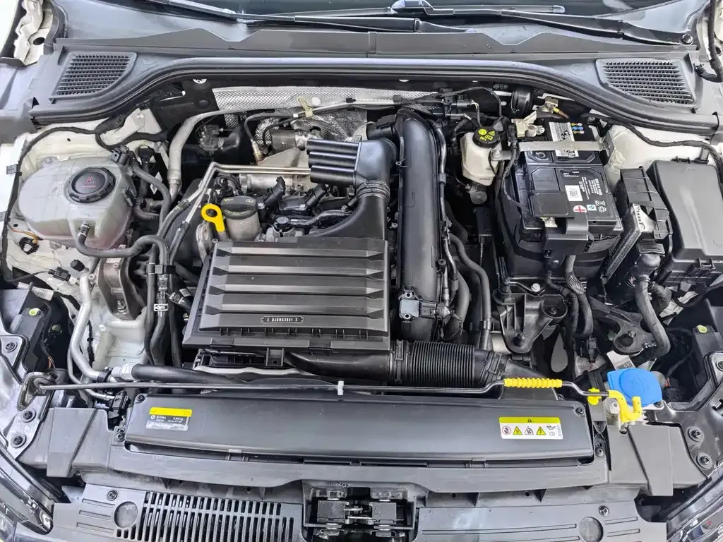 Volkswagen Golf 2021 из CN, фото 3