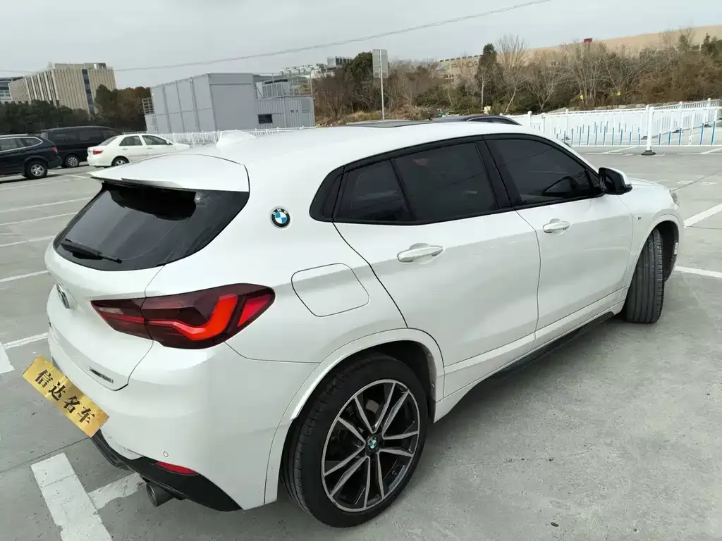 BMW X2 — фото 7
