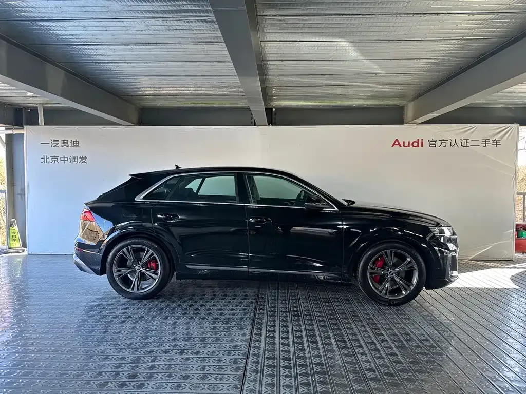 Audi Q8 2025 из CN, фото 7
