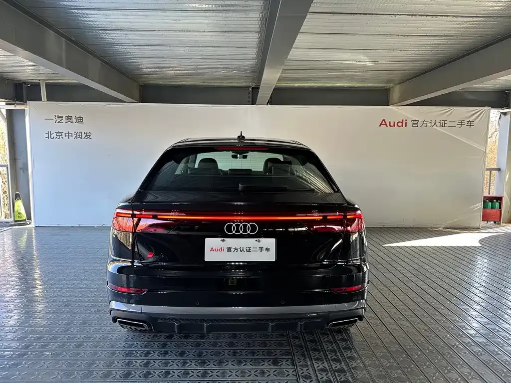 Audi Q8 2025 из CN, фото 3