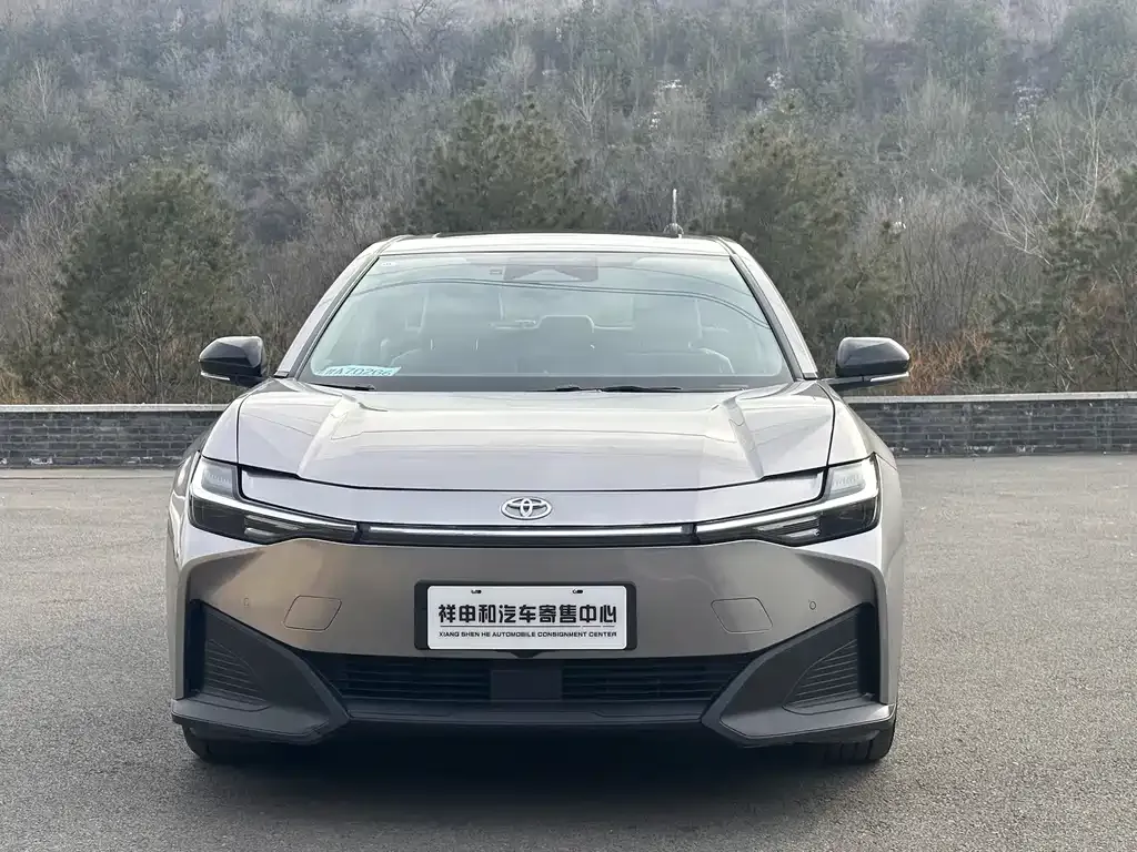 Toyota bZ3 2024 из CN, фото 7