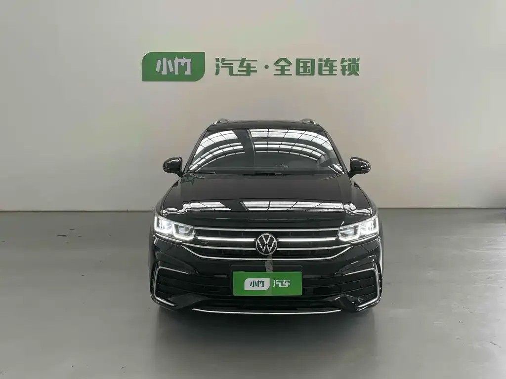 Volkswagen Tiguan L — фото 2