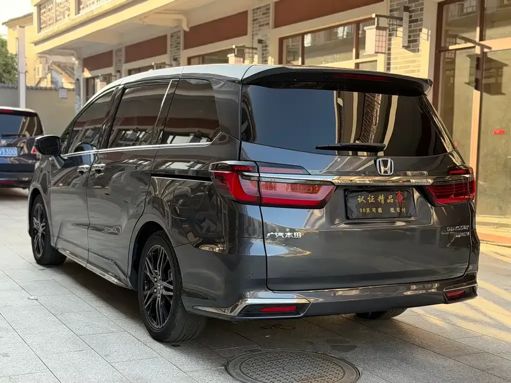 Honda Odyssey — фото 10