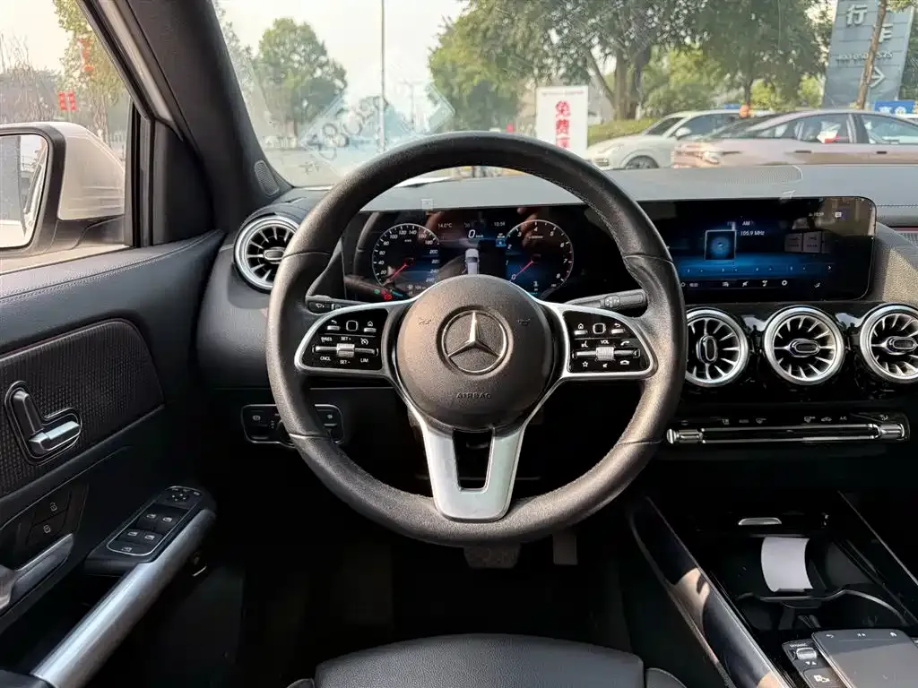 Mercedes-Benz GLA 2023 из CN, фото 4