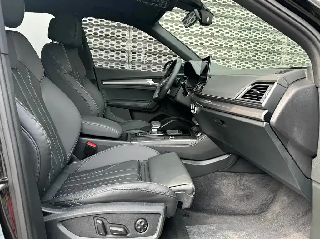 Audi Q5L 2023 из CN, фото 5