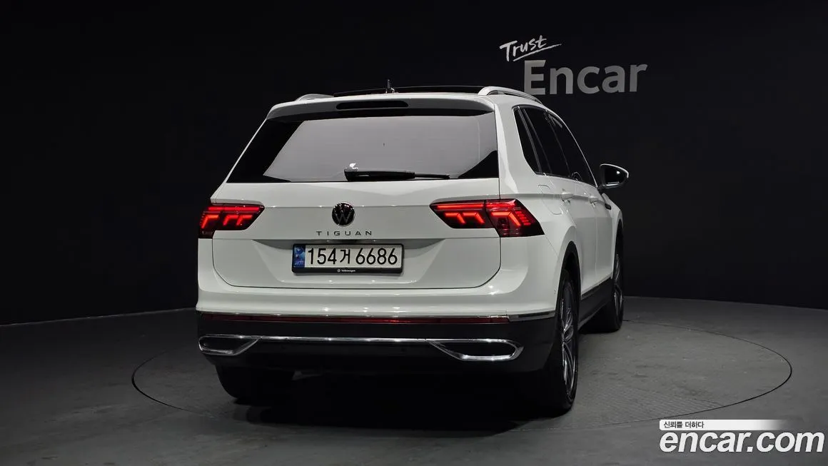 Volkswagen Tiguan — фото 4