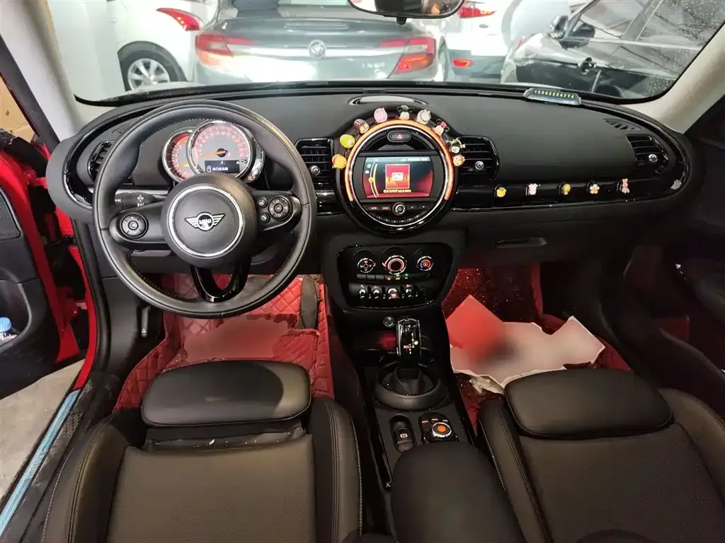 MINI Clubman — фото 10