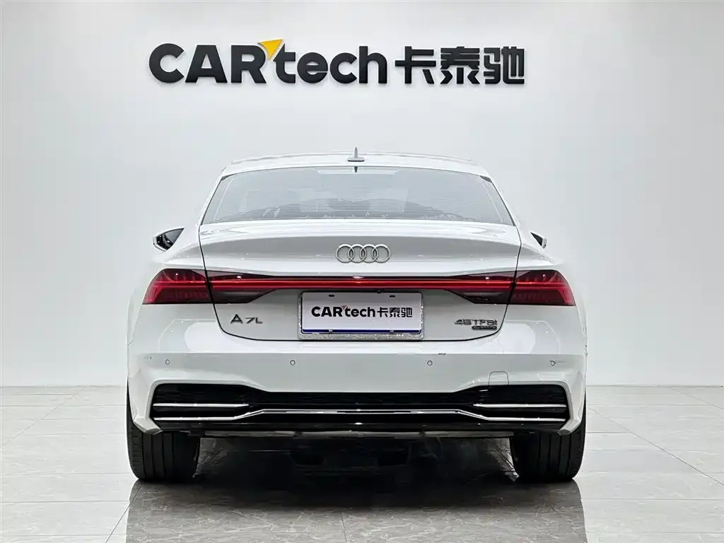 Audi A7L 2024 из CN, фото 7