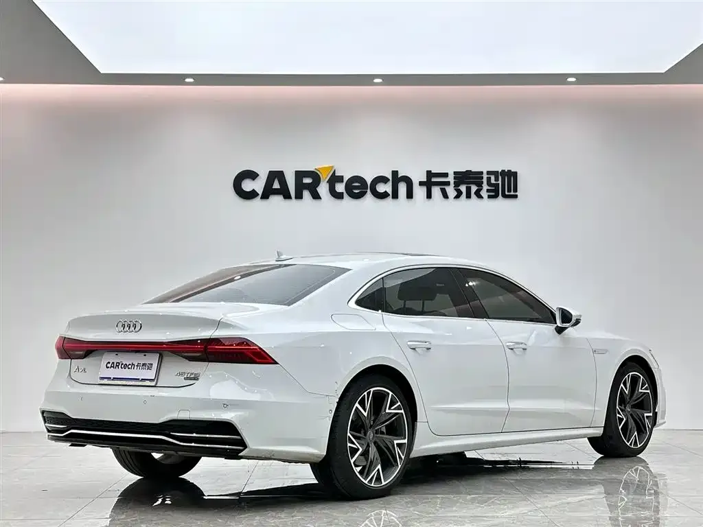 Audi A7L 2024 из CN, фото 2