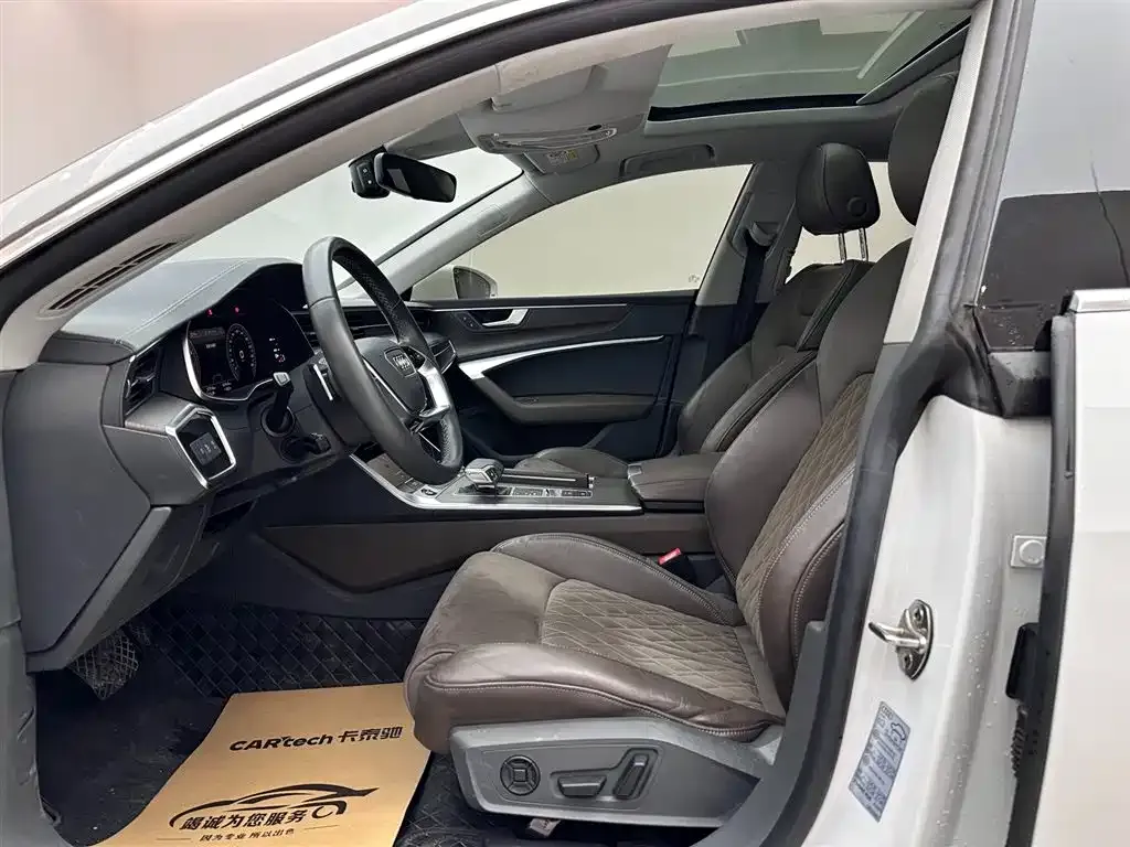 Audi A7L 2024 из CN, фото 10