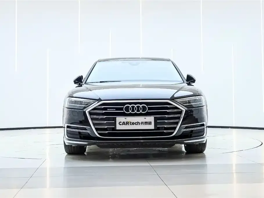 Audi A8 2022 из CN, фото 2