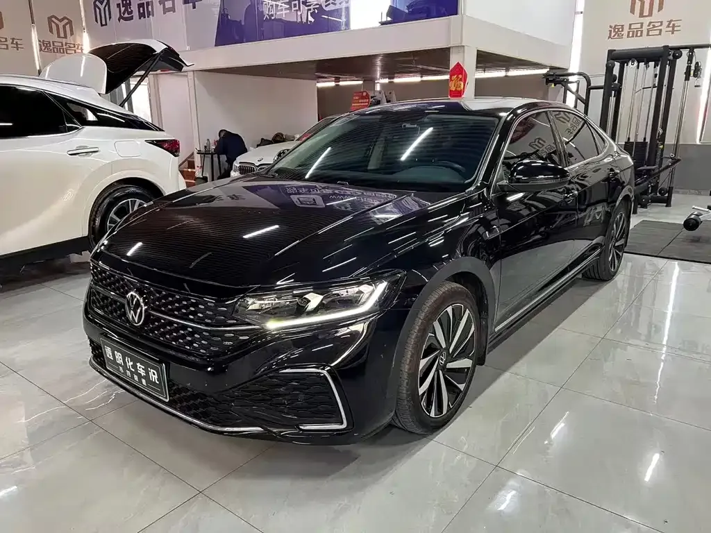 Volkswagen Passat 2022 из CN, фото 1