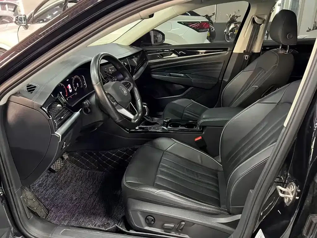 Volkswagen Passat 2022 из CN, фото 9