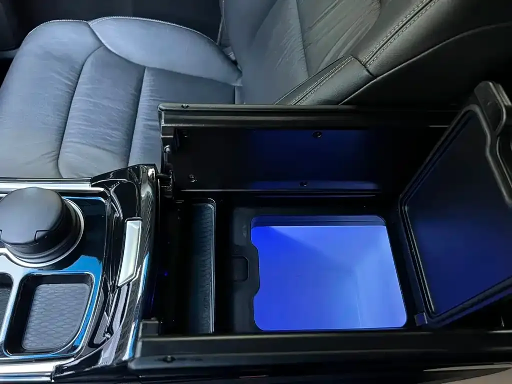 Honda Elysion 2021 из CN, фото 8