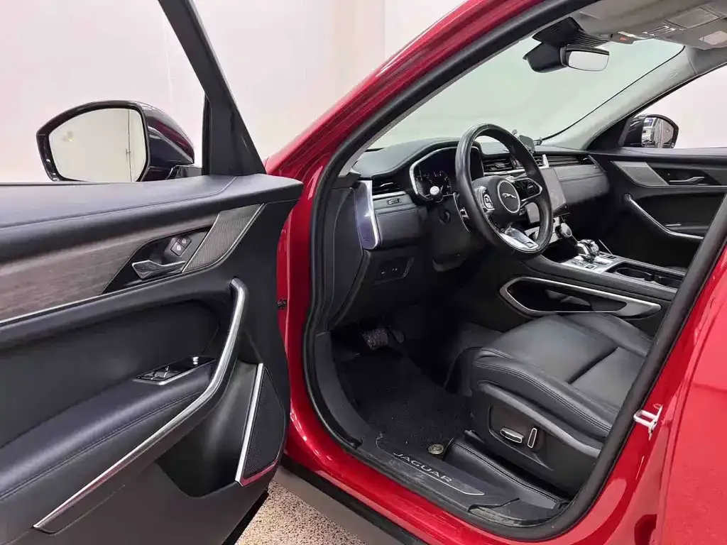 Jaguar F-PACE 2021 из CN, фото 10