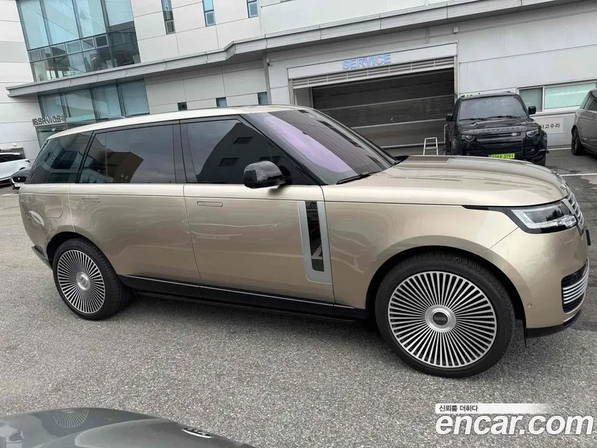 Land Rover Range Rover 2023 из KR, фото 9