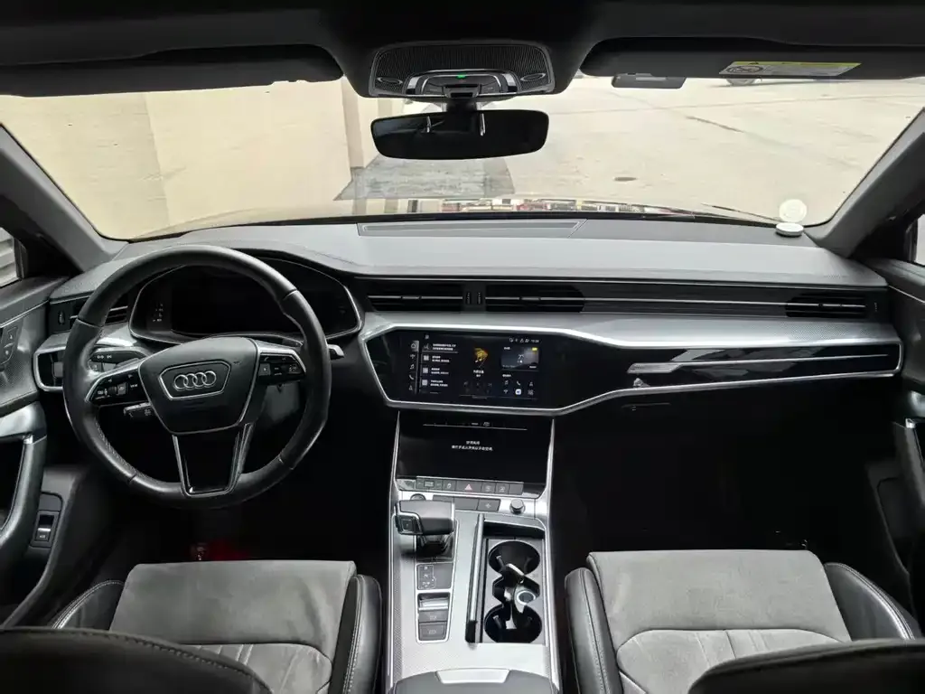 Audi A6L 2022 из CN, фото 2