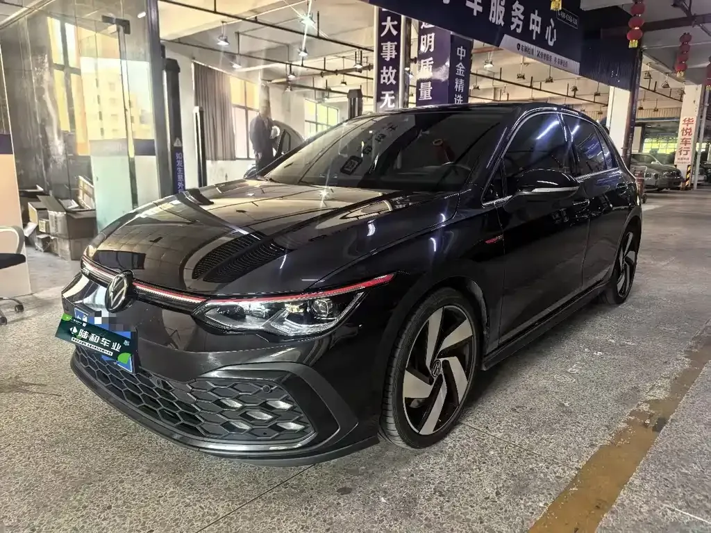 Volkswagen Golf GTI 2023 из CN, фото 1