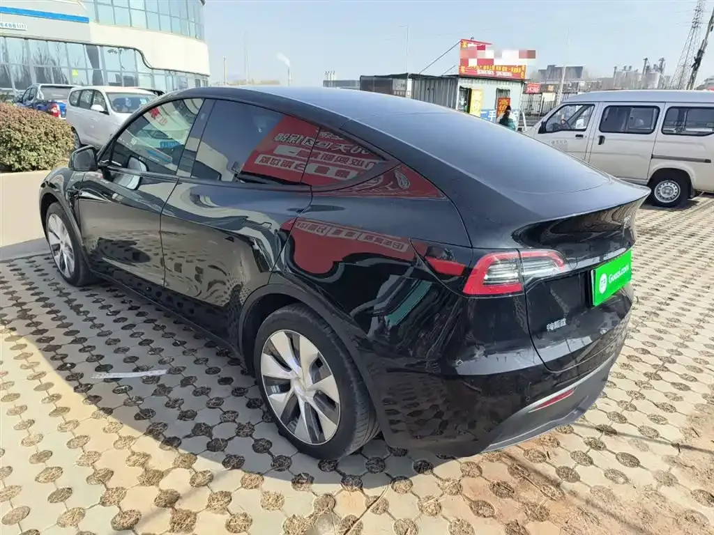 Tesla Model Y 2023 из CN, фото 8