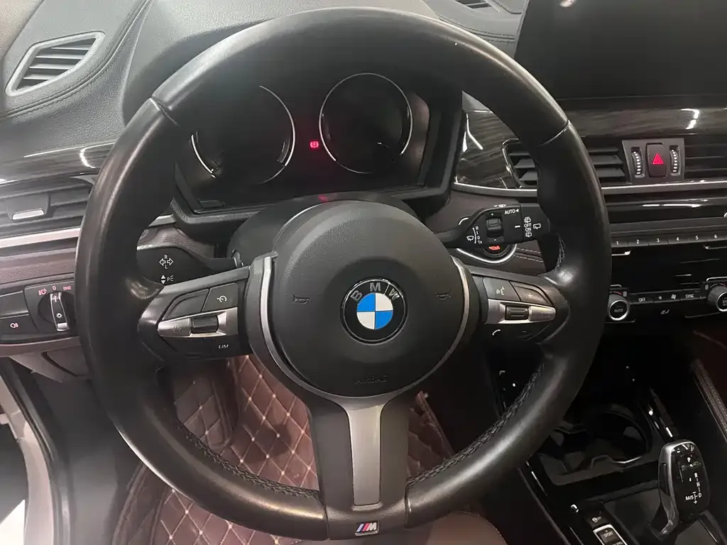 BMW X1 2021 из CN, фото 8