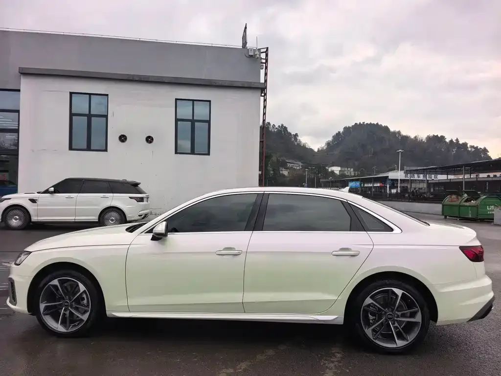 Audi A4L 2024 из CN, фото 4