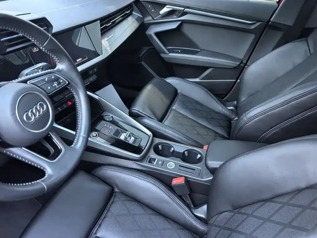 Audi A3 2022 из CN, фото 3