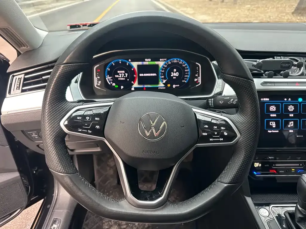 Volkswagen Magotan 2023 из CN, фото 7