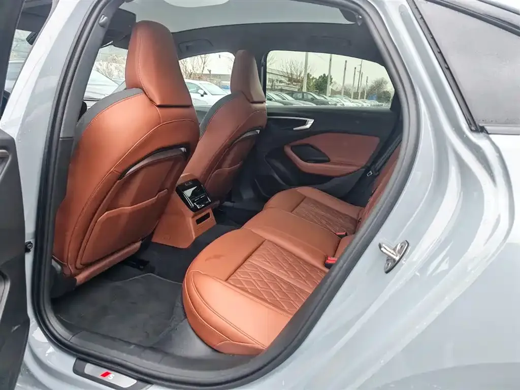 Audi A5L 2025 из CN, фото 2