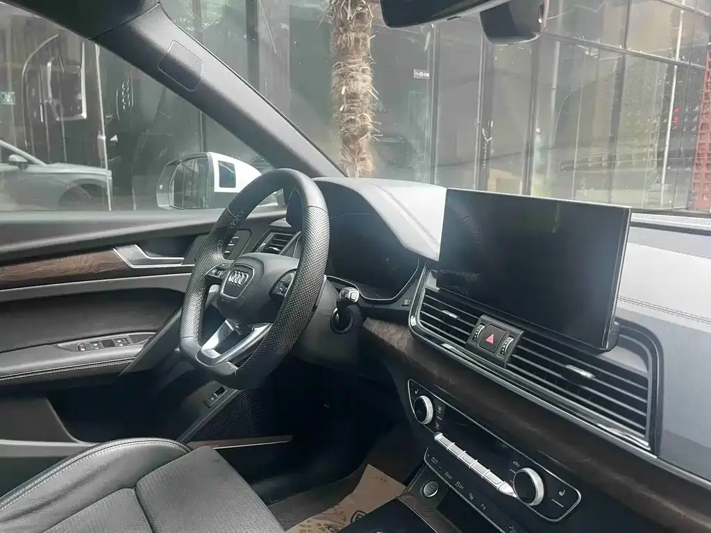 Audi Q5L Sportback 2022 из CN, фото 6