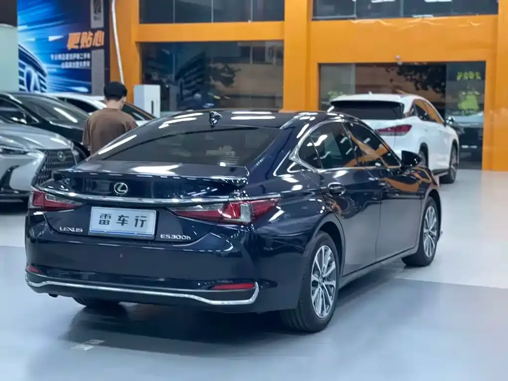 Lexus ES 2022 из CN, фото 2