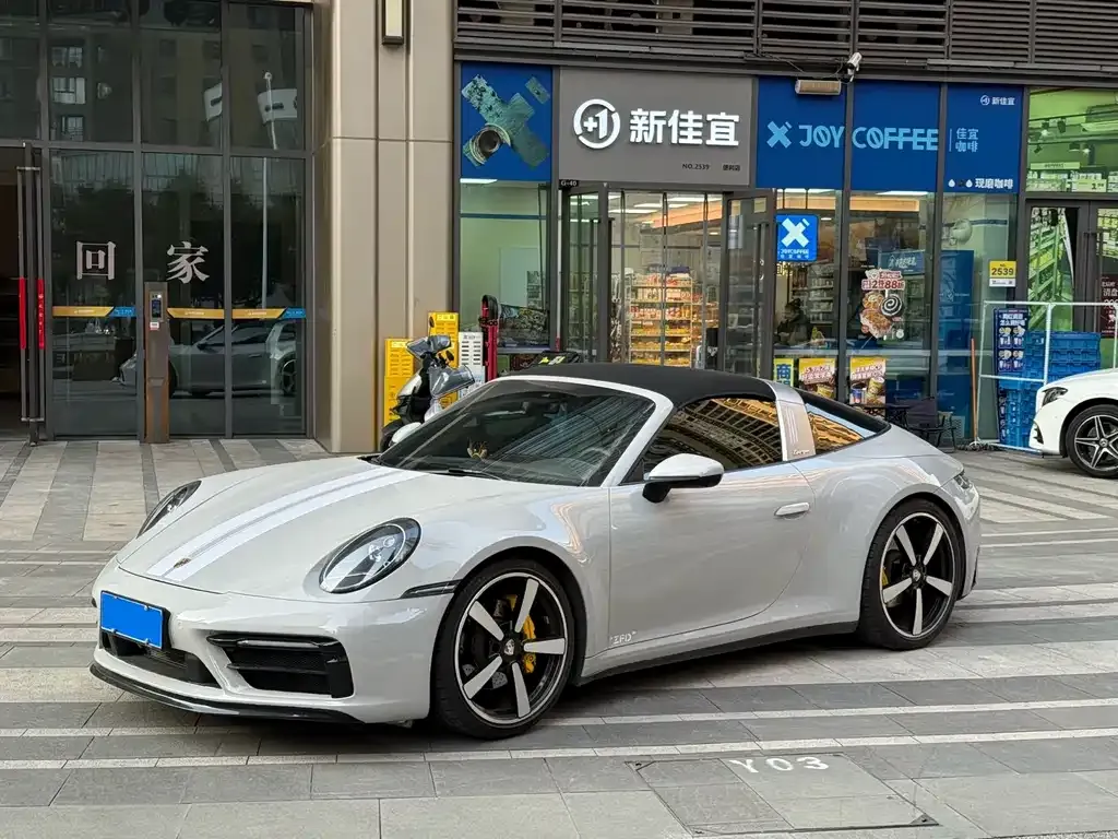 Porsche 911