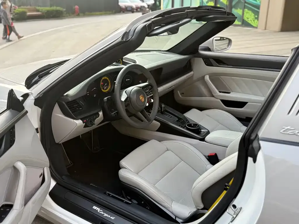 Porsche 911 2022 из CN, фото 6