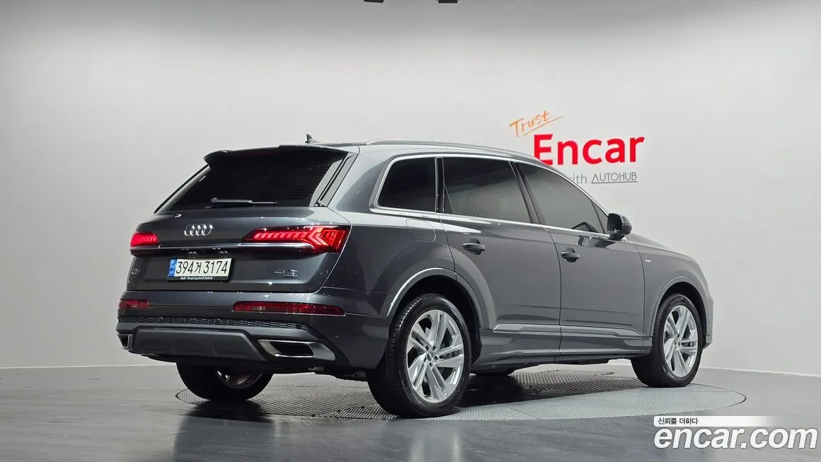 Audi Q7 — фото 4