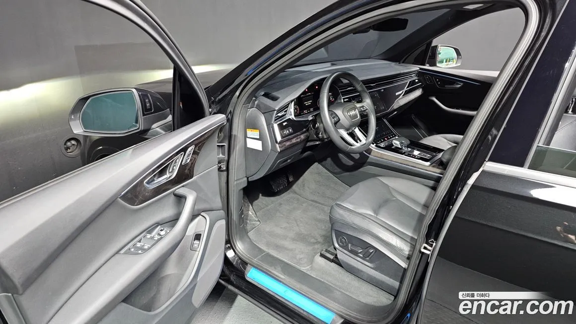 Audi Q7 2022 из KR, фото 7