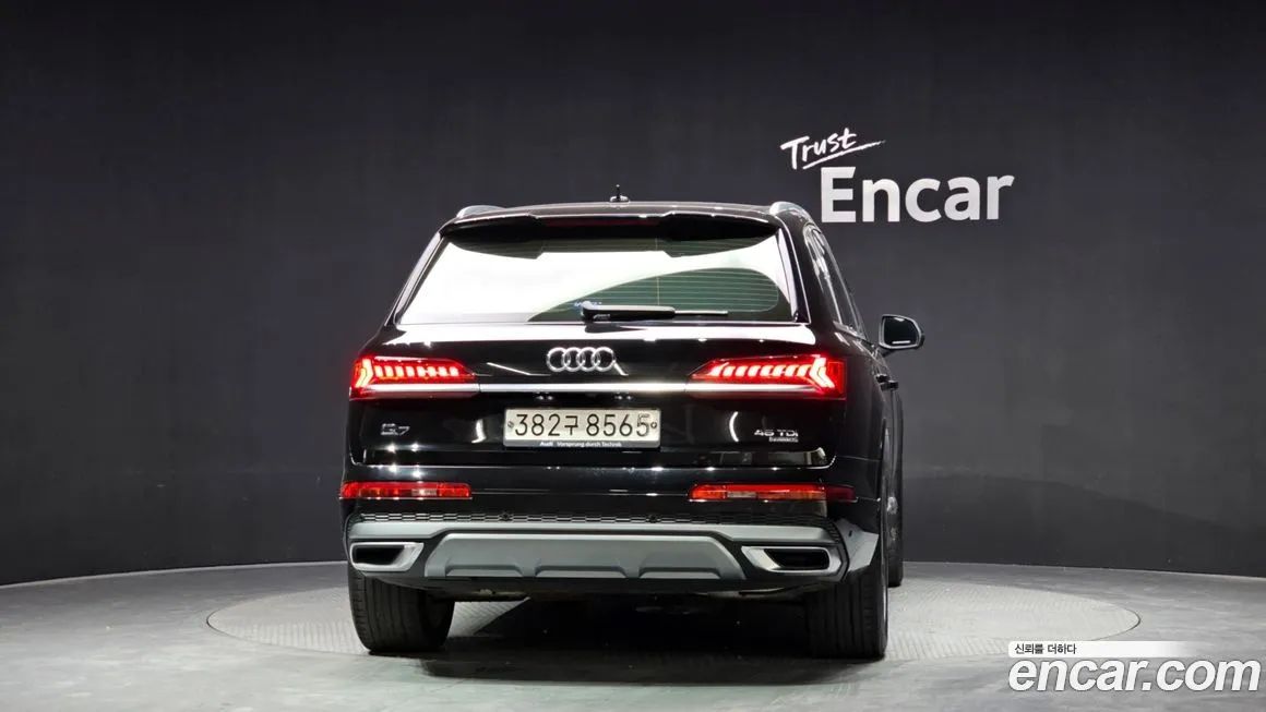 Audi Q7 2022 из KR, фото 9