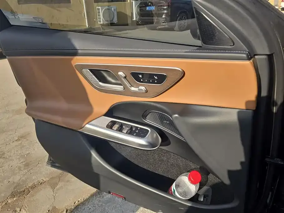 Mercedes-Benz E-Class 2025 из CN, фото 8