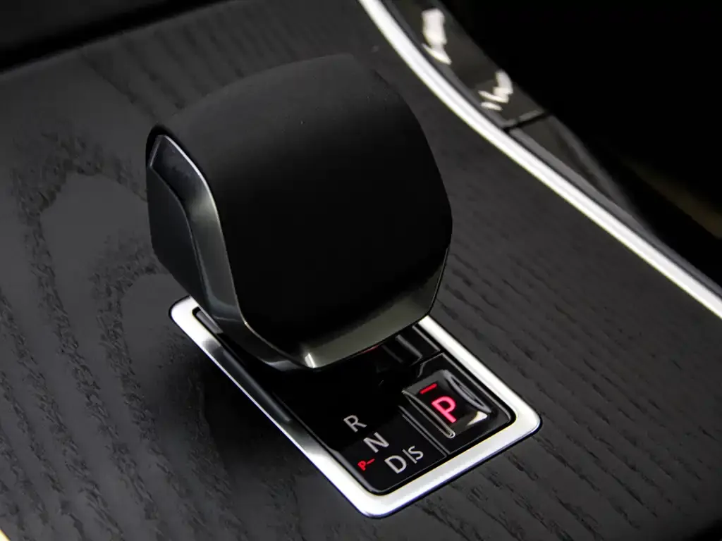 Land Rover Evoque 2025 из CN, фото 3