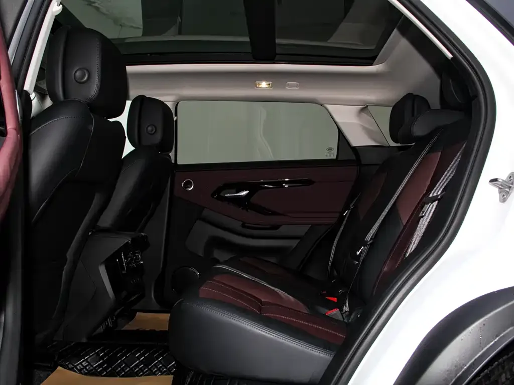 Land Rover Evoque 2025 из CN, фото 6