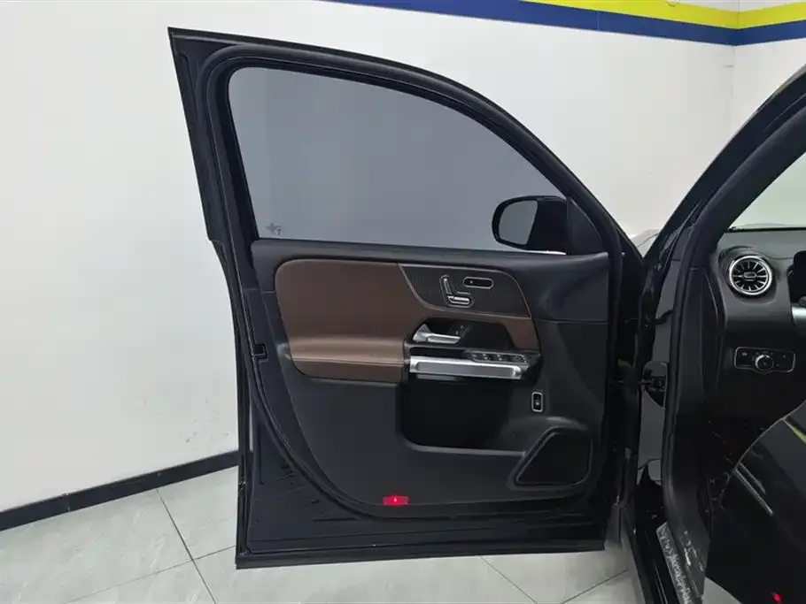 Mercedes-Benz GLB 2023 из CN, фото 6
