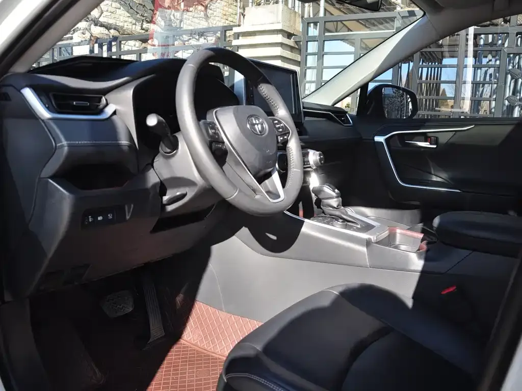 Toyota RAV4 2021 из CN, фото 5