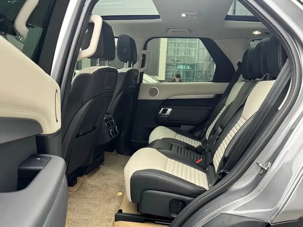 Land Rover Discovery 2021 из CN, фото 3