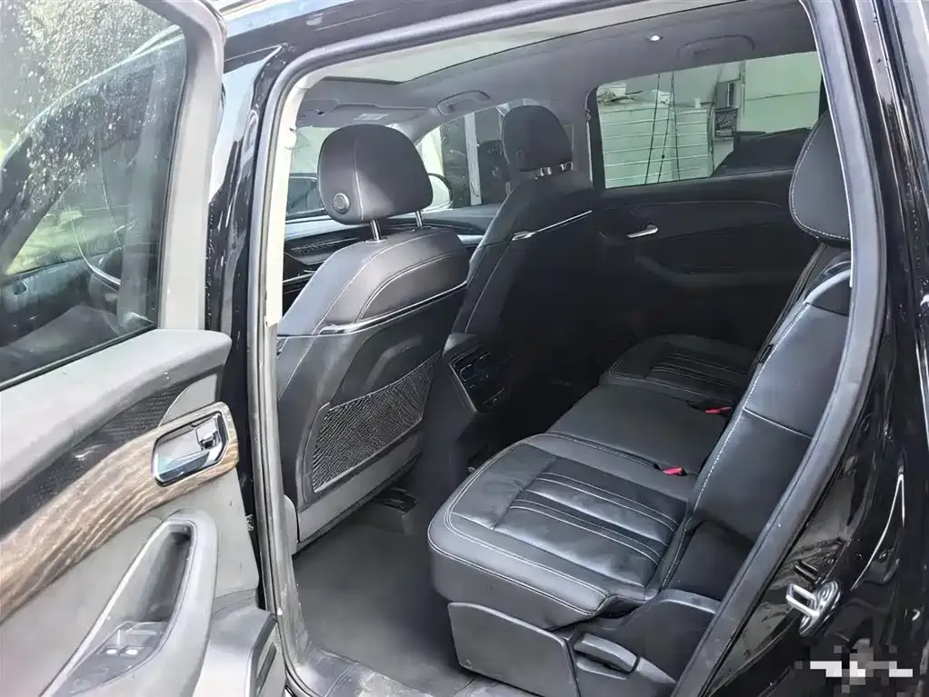 Audi Q6 2023 из CN, фото 8