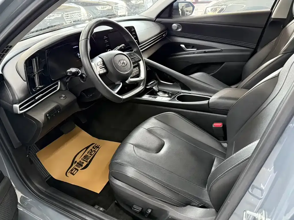 Hyundai Elantra 2021 из CN, фото 3