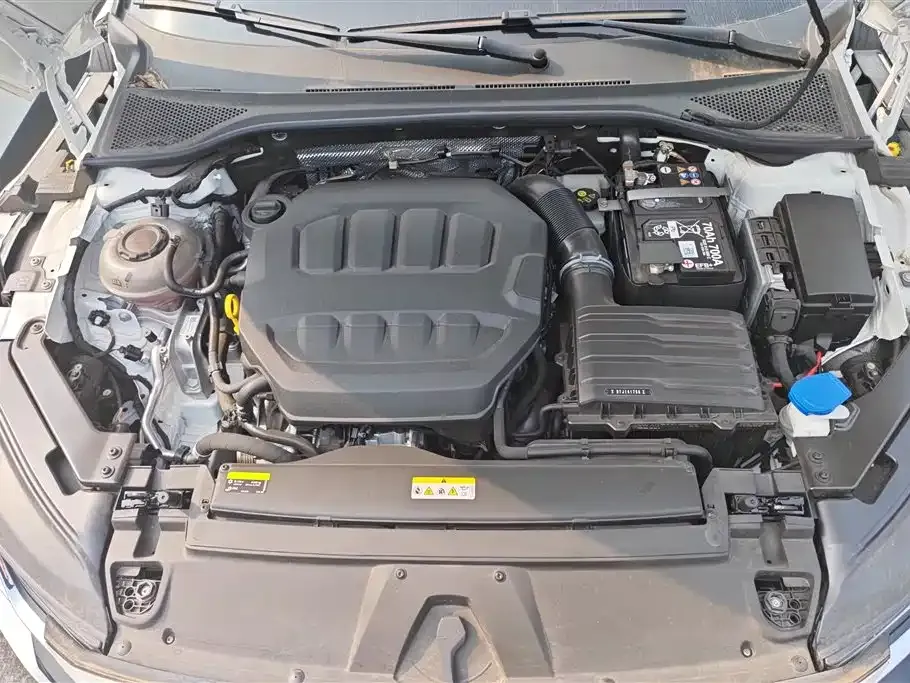 Volkswagen CC 2024 из CN, фото 10