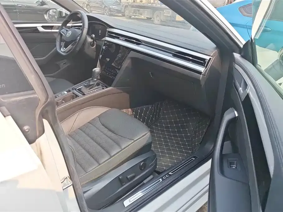 Volkswagen CC 2024 из CN, фото 8