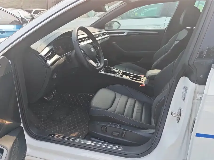 Volkswagen CC 2024 из CN, фото 6