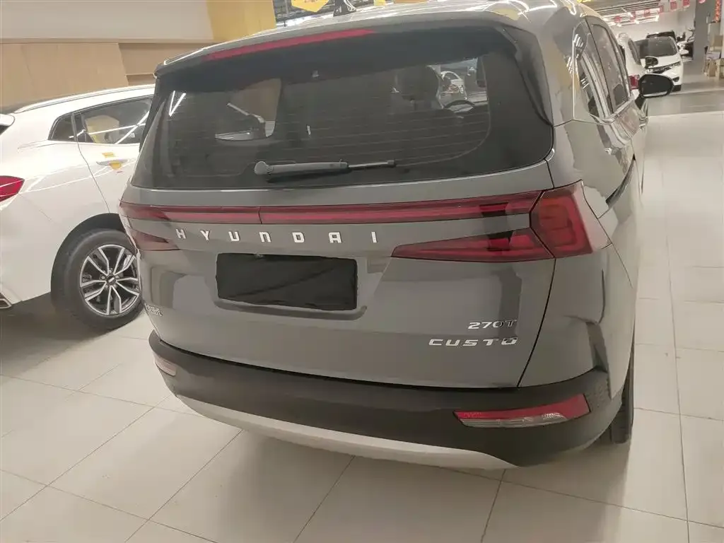 Hyundai Custo — фото 4