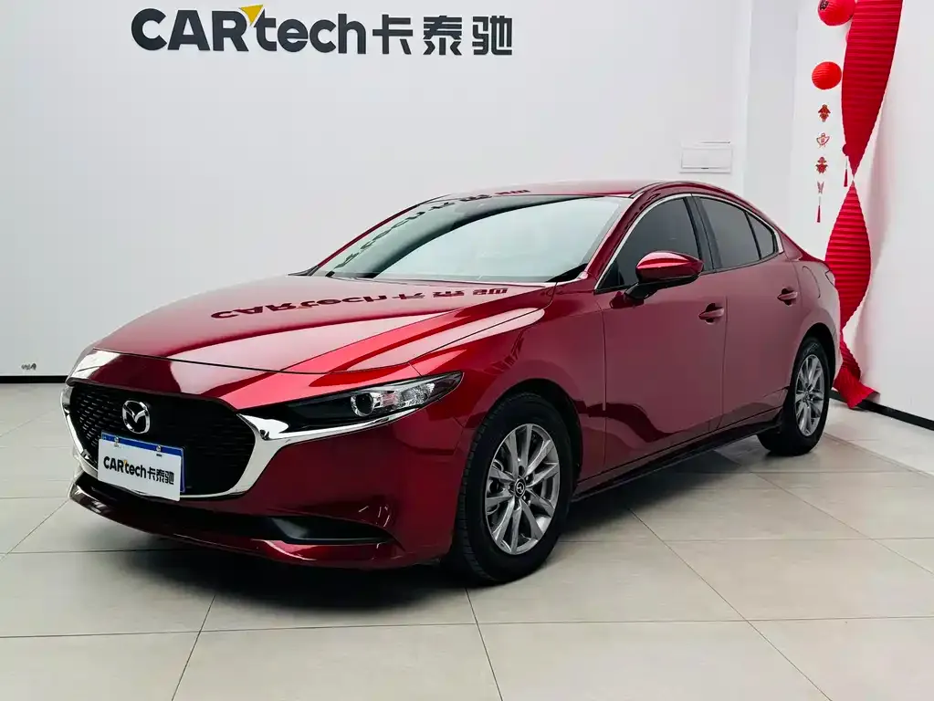 Mazda 3 Axela 2023 из CN, фото 1